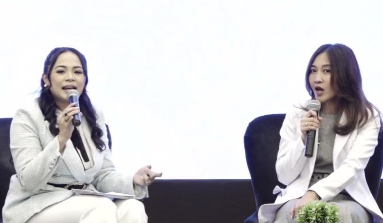 Menatap Layar Gawai Terlalu Lama Bisa Sebabkan Mata Kering pada Anak