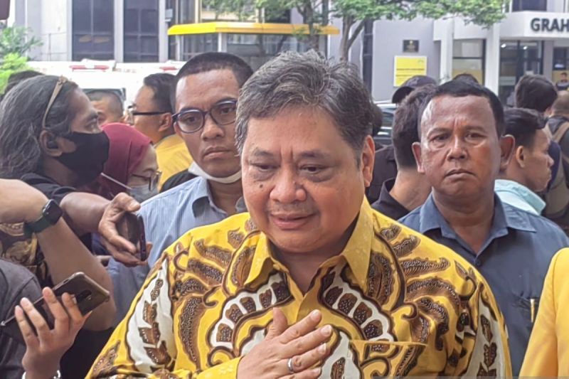 Airlangga Dikabarkan Mundur, Nurdin Halid: Belum Ada Pengurus Jadi Plt Ketum Golkar